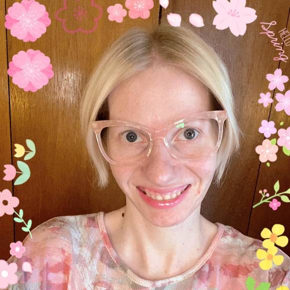 Meet your Posher, Hayley - Picture 1 of 1